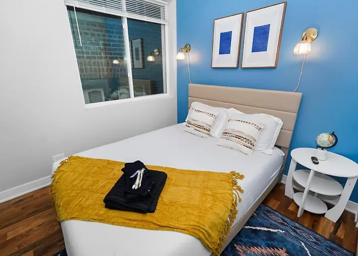 Apartment Modern 3br Retreat Near United Center & West Loop *