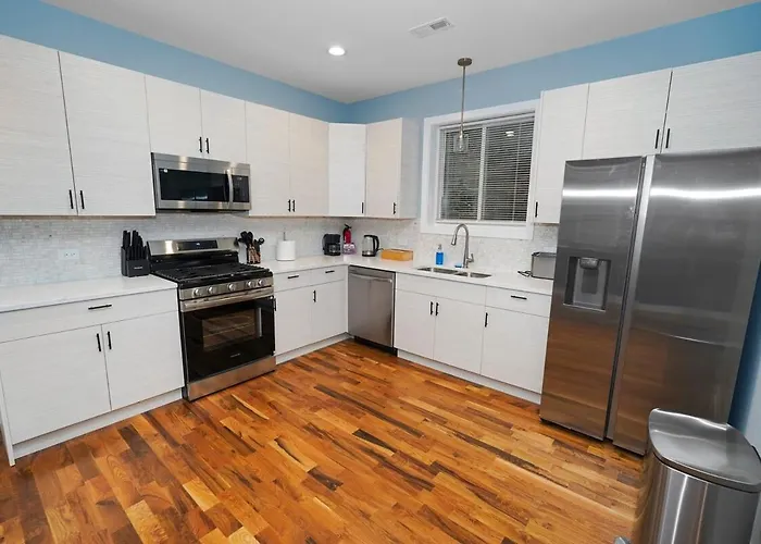 Modern 3br Retreat Near United Center & West Loop Apartment *