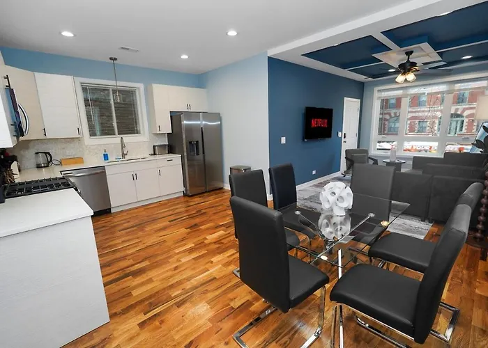 Apartment Modern 3br Retreat Near United Center & West Loop Chicago