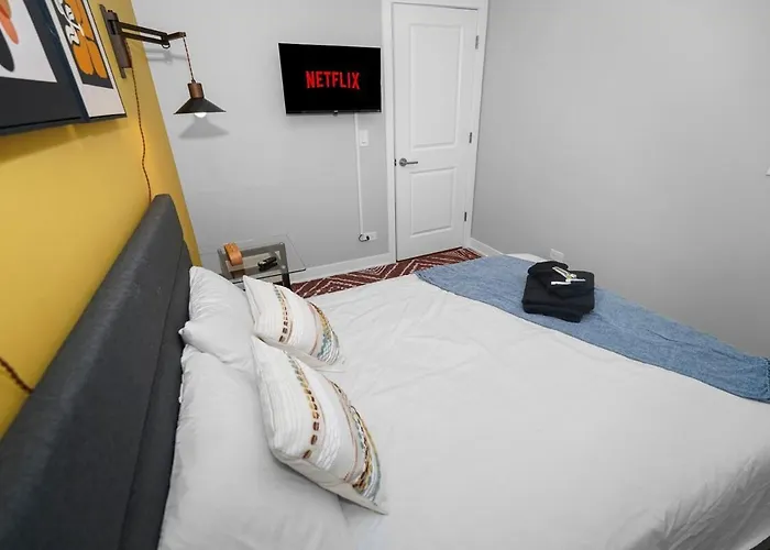 Modern 3br Retreat Near United Center & West Loop Apartment Chicago