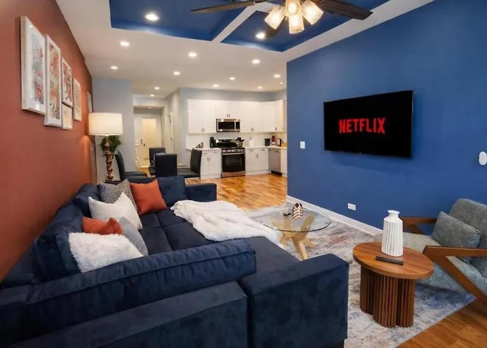 Modern 3br Retreat Near United Center & West Loop Apartment Chicago