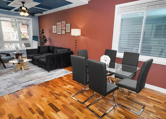 Modern 3br Retreat Near United Center & West Loop *